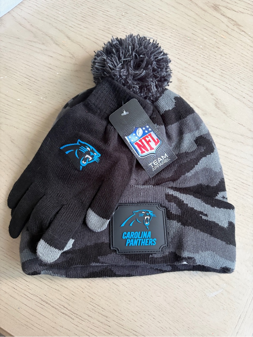 NFL Carolina Panthers Unisex Beanie and Glove Set - Black & Gray Camo w/Logo